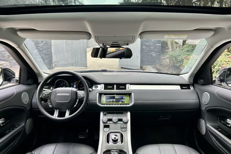 Used Land Rover Range Evoque 2017 2.0T SE PLUS Smart Enjoyment Edition Center Console