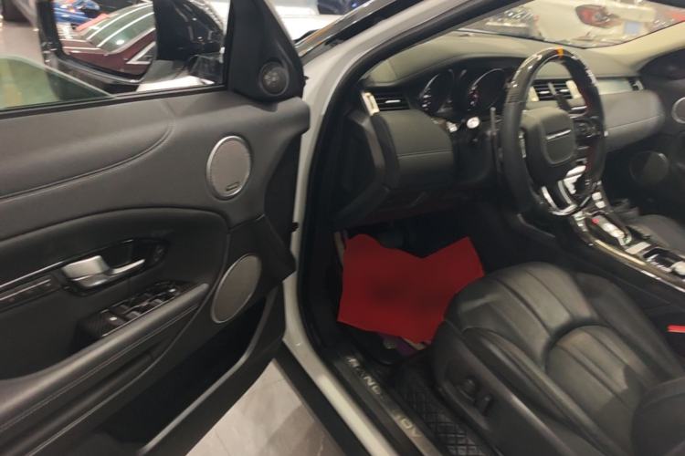 Used Land Rover Range Evoque 2017 2.0T SE PLUS Smart Enjoyment Edition Driver Seat