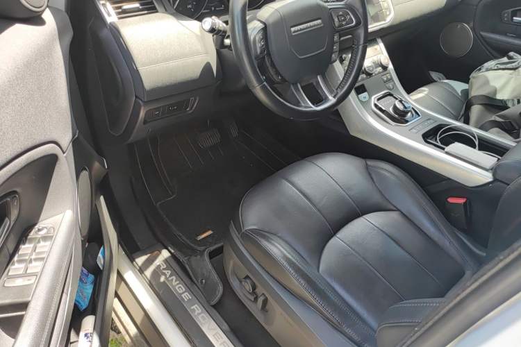 Used Land Rover Range Evoque 2017 2.0T British-Style Prestige Edition Driver Seat