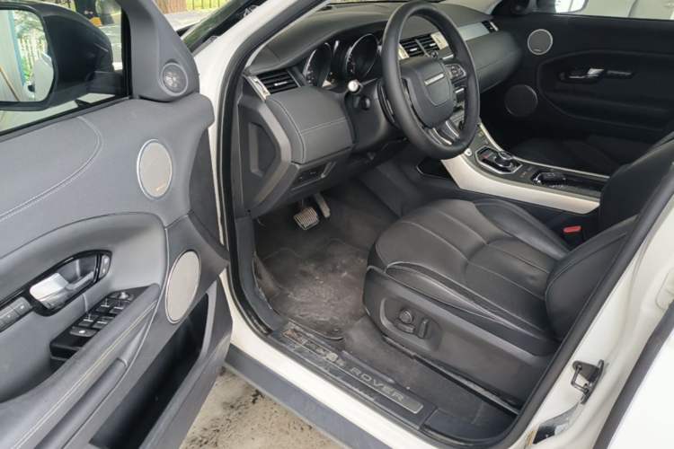 Used Land Rover Range Evoque 2017 2.0T SE PLUS Smart Enjoyment Edition Driver Seat