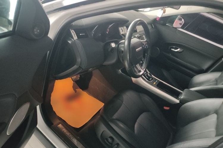 Used Land Rover Range Evoque 2017 2.0T British-Style Prestige Edition Driver Seat