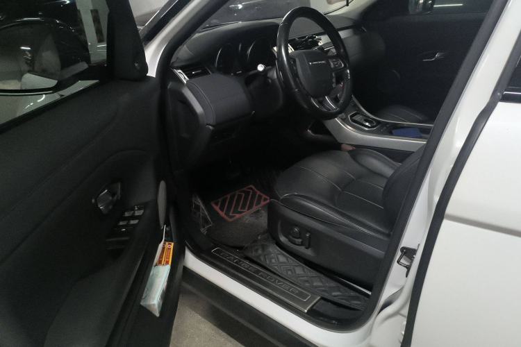 Used Land Rover Range Evoque 2017 2.0T British-Style Prestige Edition Driver Seat