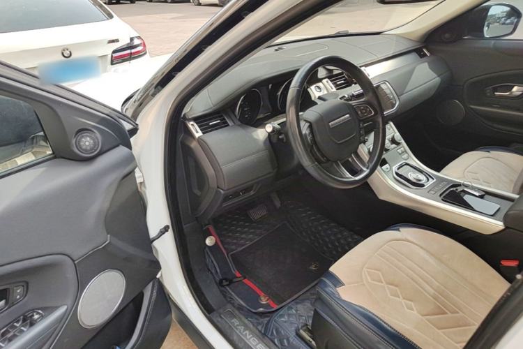 Used Land Rover Range Evoque 2017 2.0T SE Smart Glow Edition Driver Seat