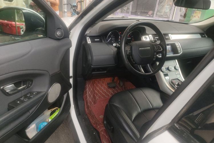 Used Land Rover Range Evoque 2017 2.0T PURE Style Edition Driver Seat