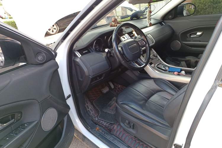 Used Land Rover Range Evoque 2017 2.0T British-Style Prestige Edition Driver Seat