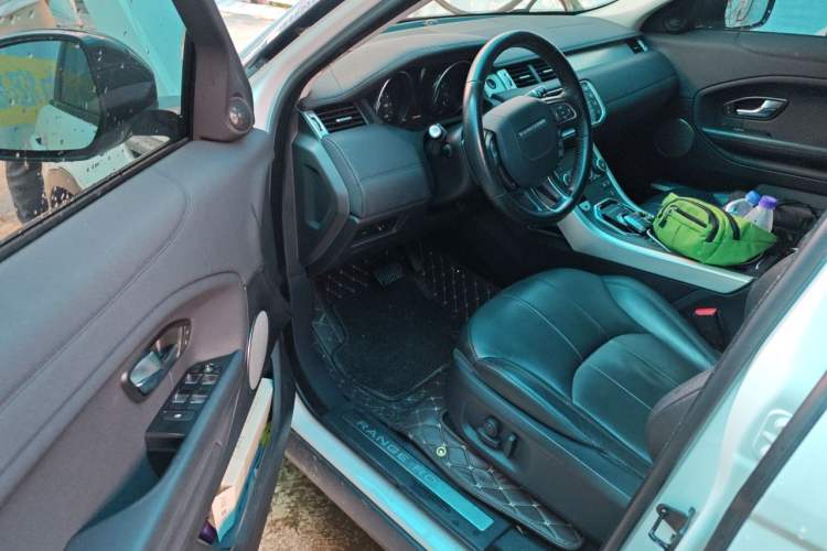 Used Land Rover Range Evoque 2017 2.0T SE PLUS Smart Enjoyment Edition Driver Seat