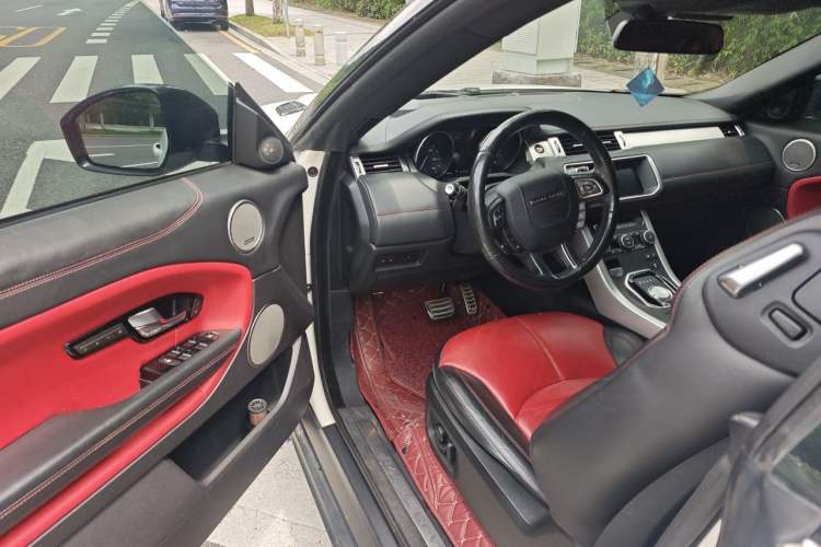Used Land Rover Range Evoque 2017 2.0T Convertible Edition Driver Seat