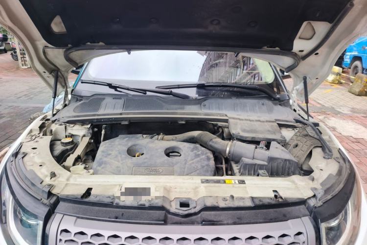 Used Land Rover Range Evoque 2017 2.0T PURE Style Edition Engine Bay