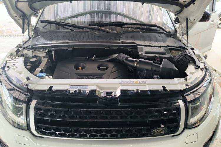 Used Land Rover Range Evoque 2017 2.0T SE PLUS Smart Enjoyment Edition Engine Bay