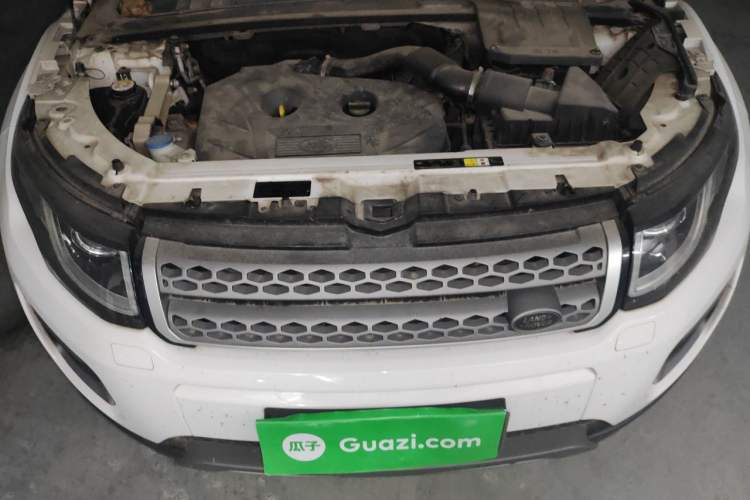 Used Land Rover Range Evoque 2017 2.0T SE Smart Glow Edition Engine Bay