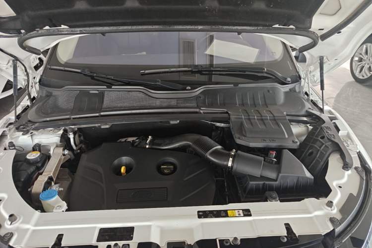 Used Land Rover Range Evoque 2017 2.0T British-Style Prestige Edition Engine Bay