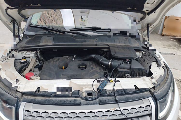 Used Land Rover Range Evoque 2017 2.0T SE Smart Glow Edition Engine Bay