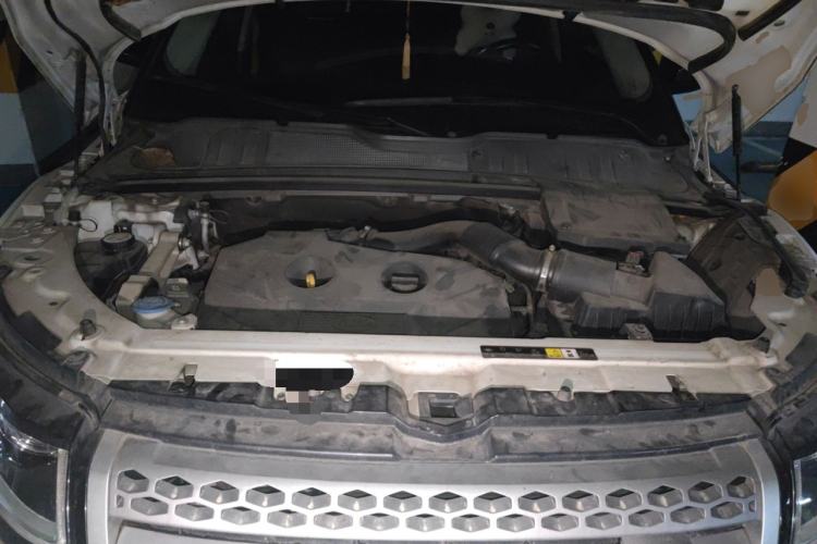 Used Land Rover Range Evoque 2017 2.0T British-Style Prestige Edition Engine Bay