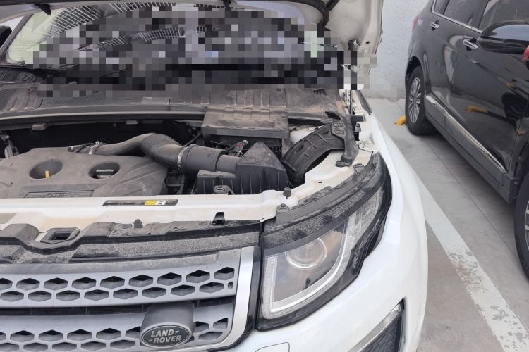 Used Land Rover Range Evoque 2017 2.0T British-Style Prestige Edition Engine Bay Left