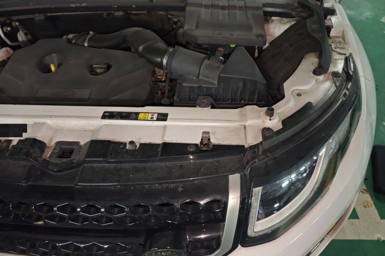 Used Land Rover Range Evoque 2017 2.0T SE PLUS Smart Enjoyment Edition Engine Bay Left