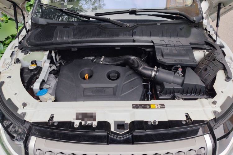 Used Land Rover Range Evoque 2017 2.0T SE Smart Glow Edition Engine Bay