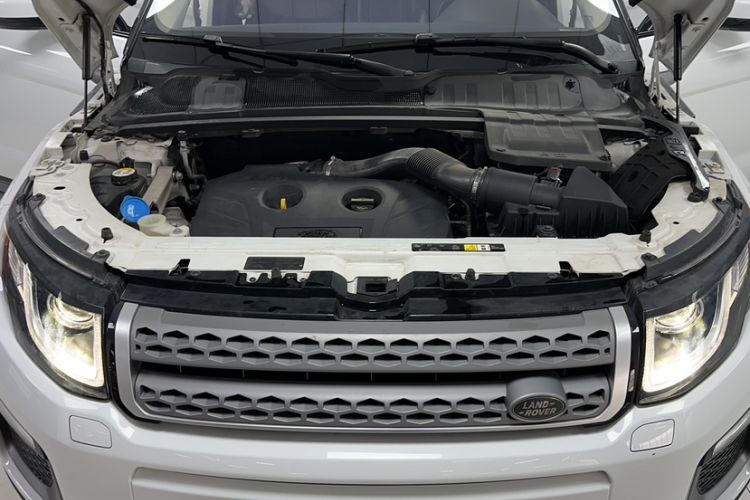 Used Land Rover Range Evoque 2017 2.0T SE Smart Glow Edition Engine Bay