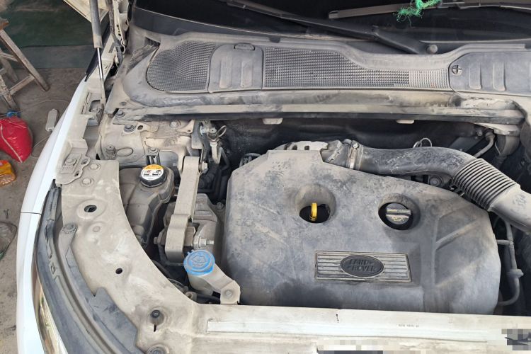 Used Land Rover Range Evoque 2017 2.0T British-Style Prestige Edition Engine Bay Right