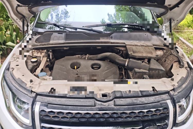 Used Land Rover Range Evoque 2017 2.0T SE PLUS Smart Enjoyment Edition Engine Bay