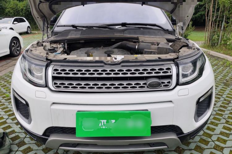 Used Land Rover Range Evoque 2017 2.0T SE Smart Glow Edition Engine Bay