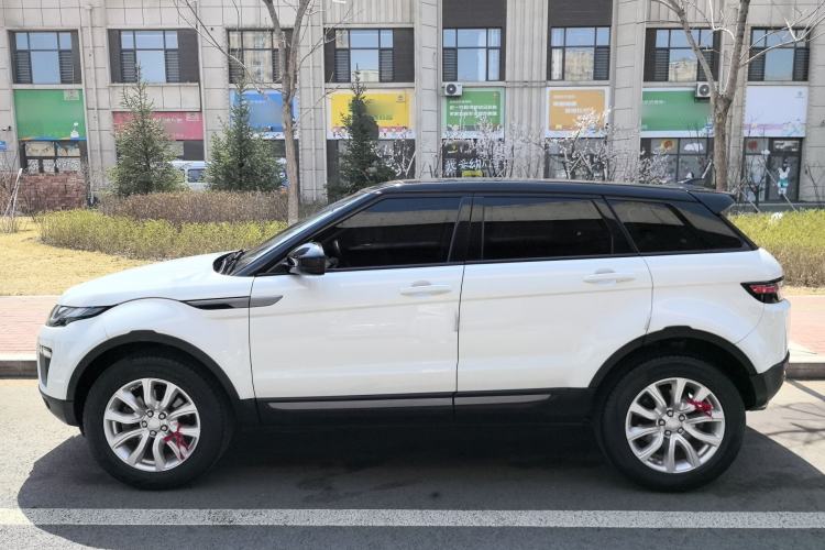Used Land Rover Range Evoque 2017 2.0T PURE Style Edition Exterior 2