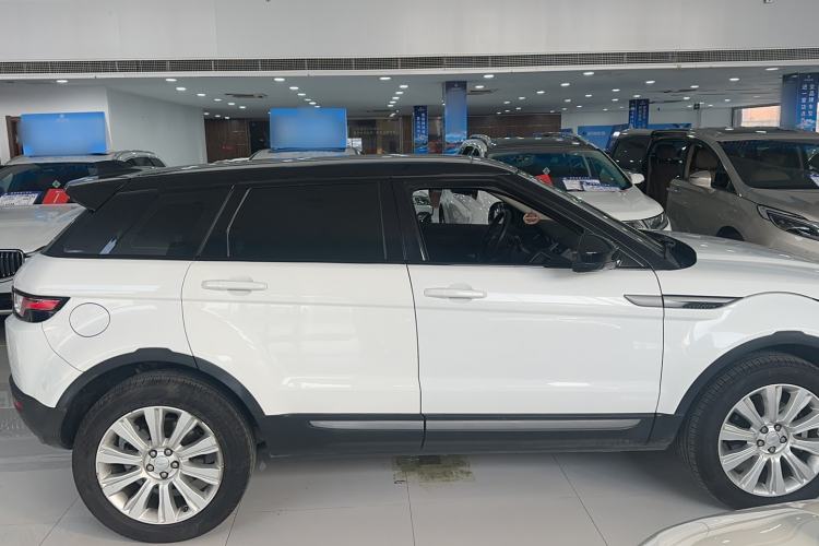 Used Land Rover Range Evoque 2017 2.0T SE Smart Glow Edition Exterior 2