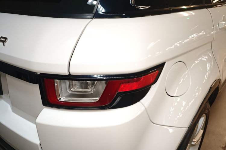 Used Land Rover Range Evoque 2017 2.0T SE PLUS Smart Enjoyment Edition Exterior 3