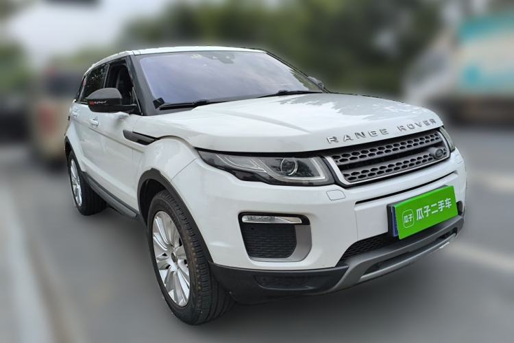 Used Land Rover Range Evoque 2017 2.0T SE Smart Glow Edition Front Right 45 Deg