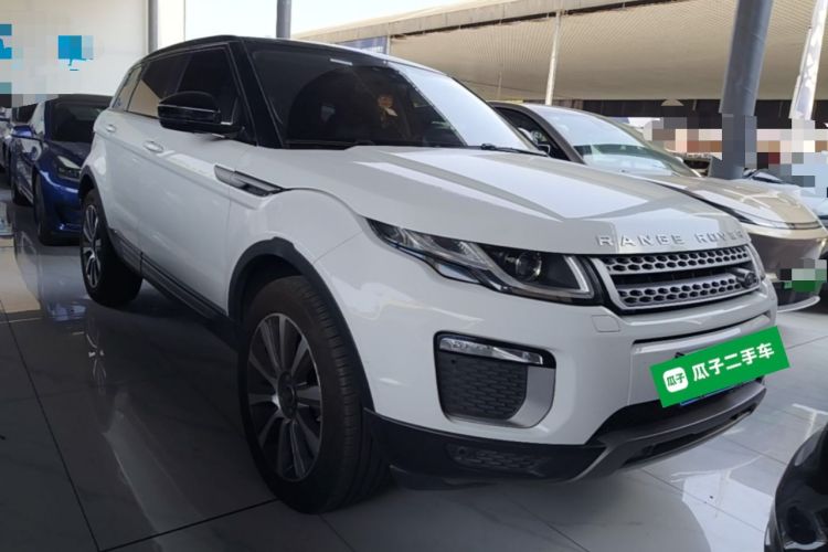 Used Land Rover Range Evoque 2017 2.0T British-Style Prestige Edition Front Right 45 Deg