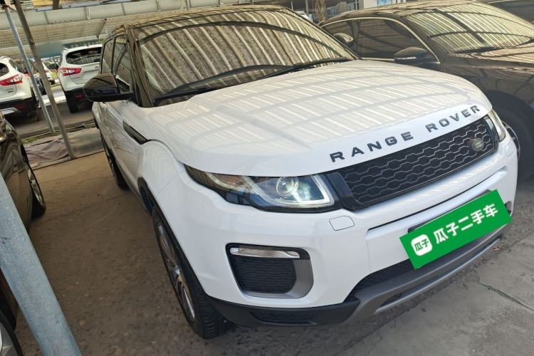 Used Land Rover Range Evoque 2017 2.0T British-Style Prestige Edition Front Right 45 Deg