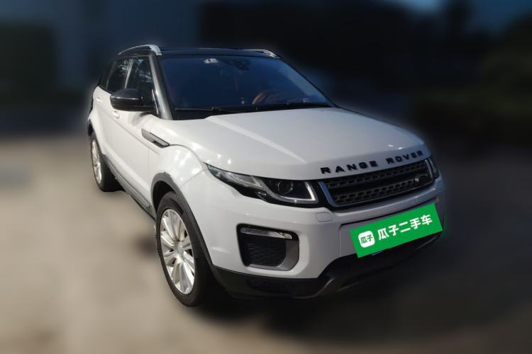 Used Land Rover Range Evoque 2017 2.0T PURE Style Edition Front Right 45 Deg