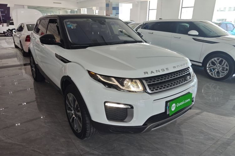 Used Land Rover Range Evoque 2017 2.0T British-Style Prestige Edition Front Right 45 Deg