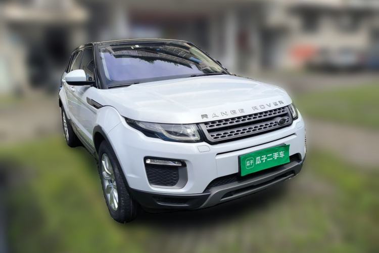 Used Land Rover Range Evoque 2017 2.0T PURE Style Edition Front Right 45 Deg