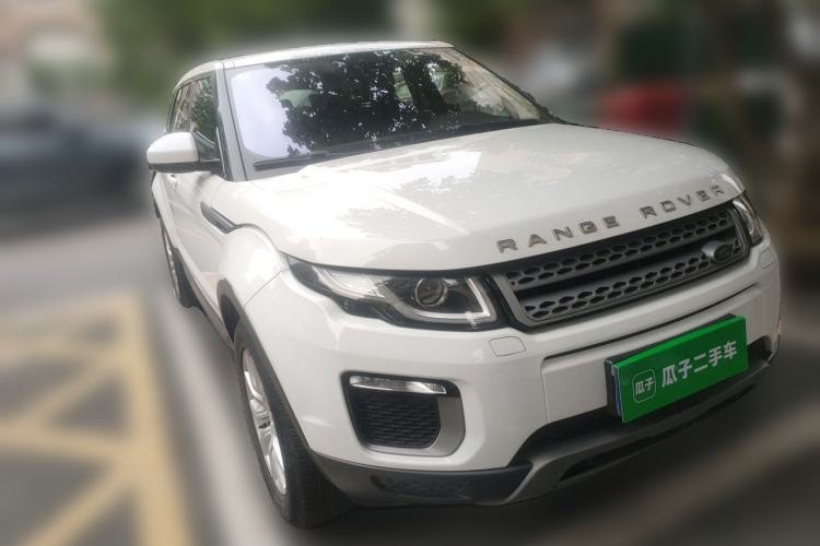 Used Land Rover Range Evoque 2017 2.0T PURE Style Edition Front Right 45 Deg