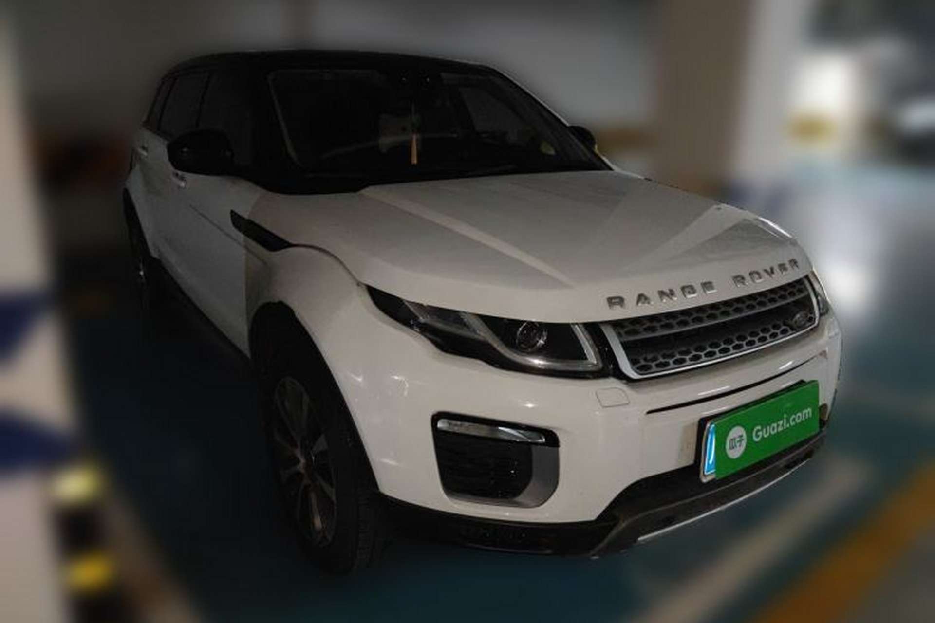 Used Land Rover Range Evoque 2017 2.0T British-Style Prestige Edition Front Right 45 Deg