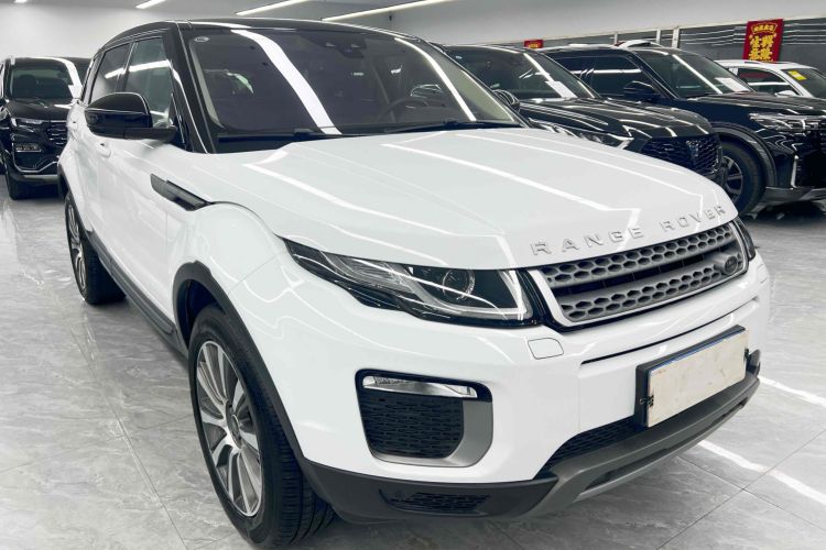 Used Land Rover Range Evoque 2017 2.0T SE Smart Glow Edition Front Right 45 Deg
