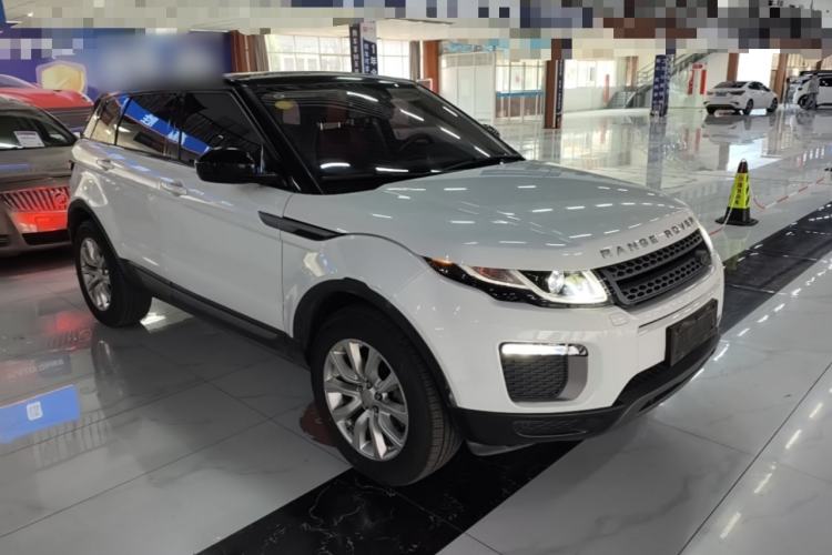 Used Land Rover Range Evoque 2017 2.0T PURE Style Edition Front Right 45 Deg