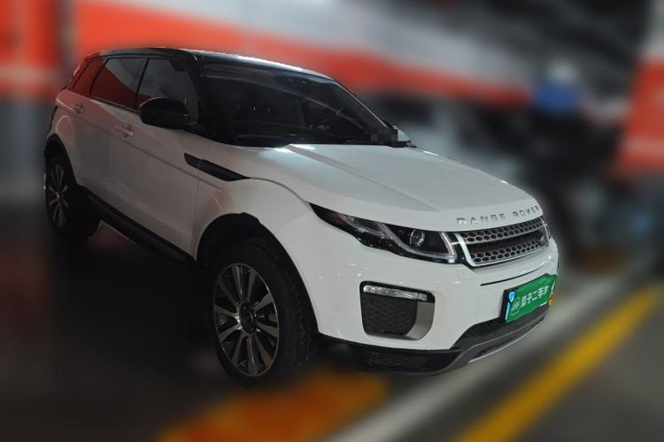 Used Land Rover Range Evoque 2017 2.0T British-Style Prestige Edition Front Right 45 Deg