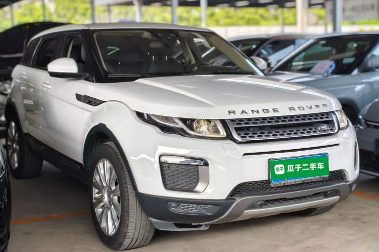 Used Land Rover Range Evoque 2017 2.0T SE Smart Glow Edition Front Right 45 Deg