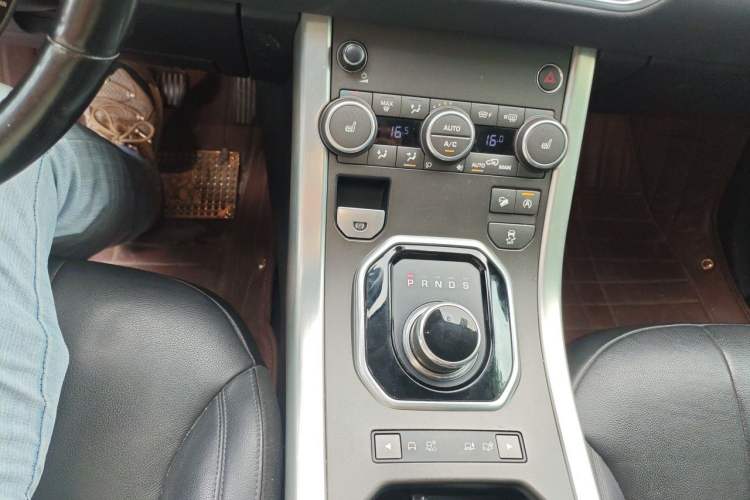 Used Land Rover Range Evoque 2017 2.0T British-Style Prestige Edition Gear Lever