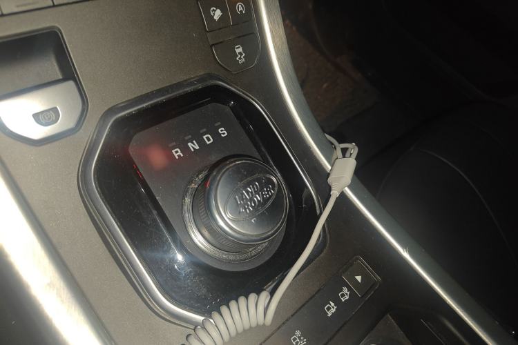 Used Land Rover Range Evoque 2017 2.0T PURE Style Edition Gear Lever