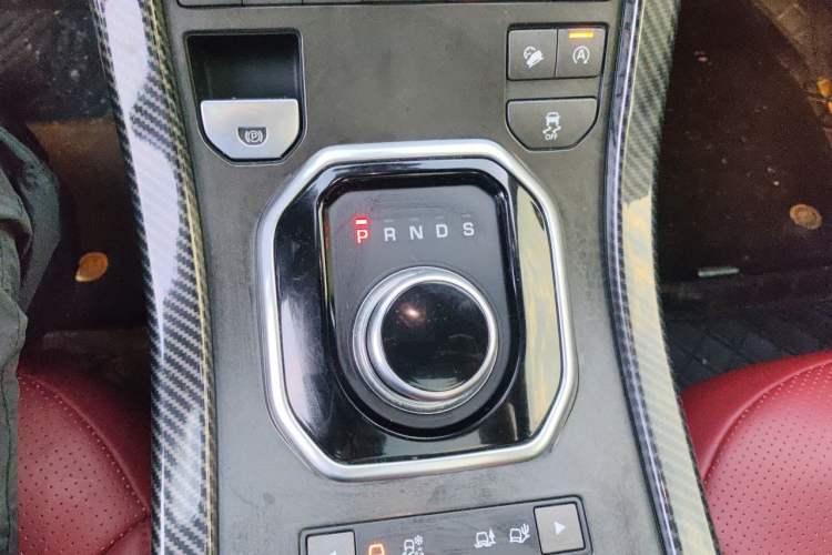 Used Land Rover Range Evoque 2017 2.0T SE Smart Glow Edition Gear Lever
