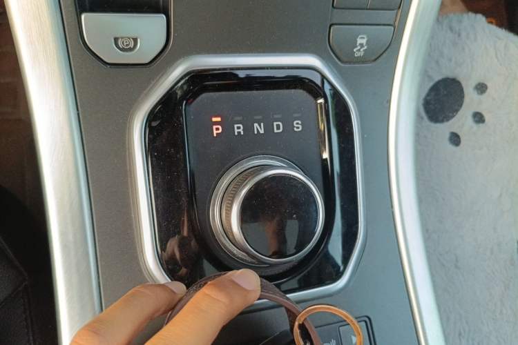 Used Land Rover Range Evoque 2017 2.0T British-Style Prestige Edition Gear Lever