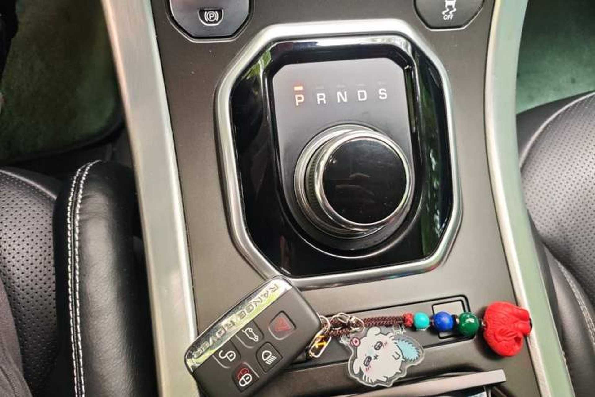 Used Land Rover Range Evoque 2017 2.0T SE PLUS Smart Enjoyment Edition Gear Lever