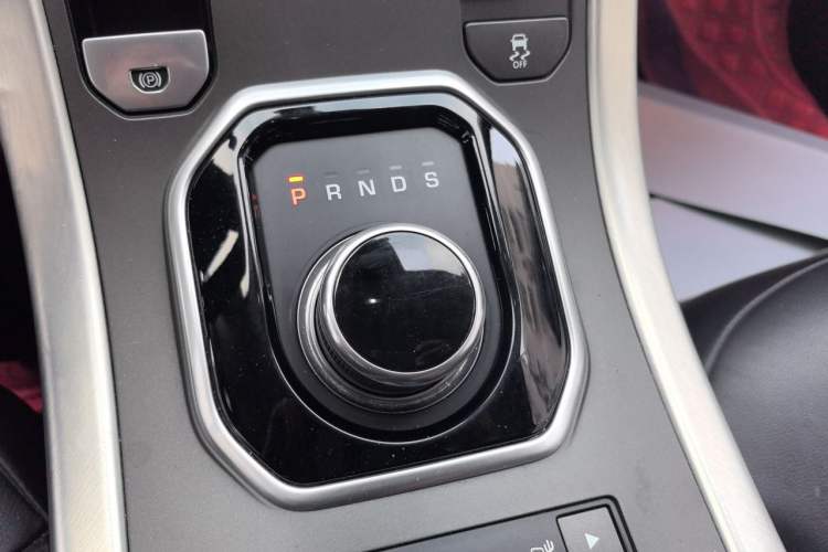 Used Land Rover Range Evoque 2017 2.0T British-Style Prestige Edition Gear Lever