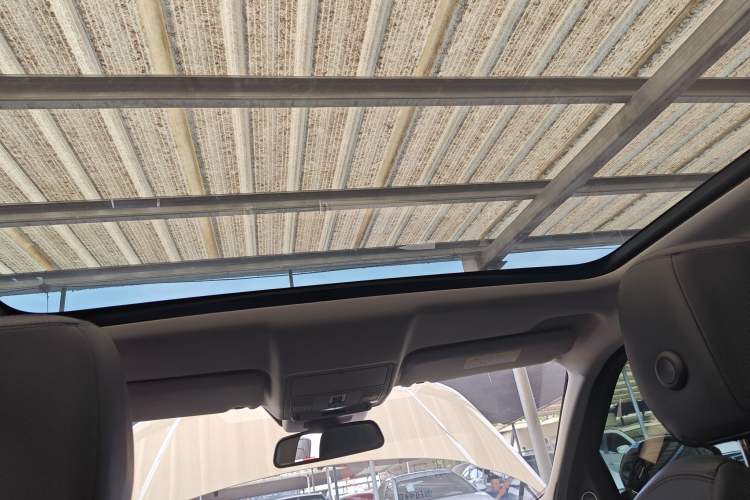 Used Land Rover Range Evoque 2017 2.0T British-Style Prestige Edition Headliner