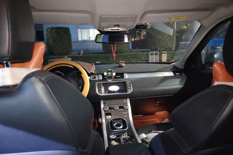 Used Land Rover Range Evoque 2017 2.0T PURE Style Edition Headliner