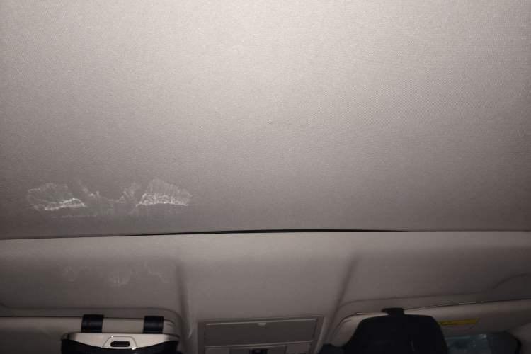 Used Land Rover Range Evoque 2017 2.0T PURE Style Edition Headliner