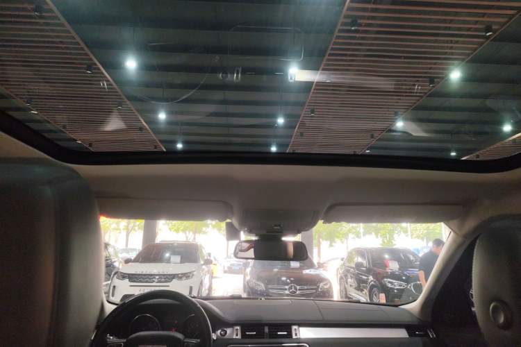 Used Land Rover Range Evoque 2017 2.0T SE Smart Glow Edition Headliner
