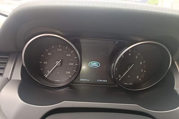 Used Land Rover Range Evoque 2017 2.0T SE Smart Glow Edition Instrument Cluster